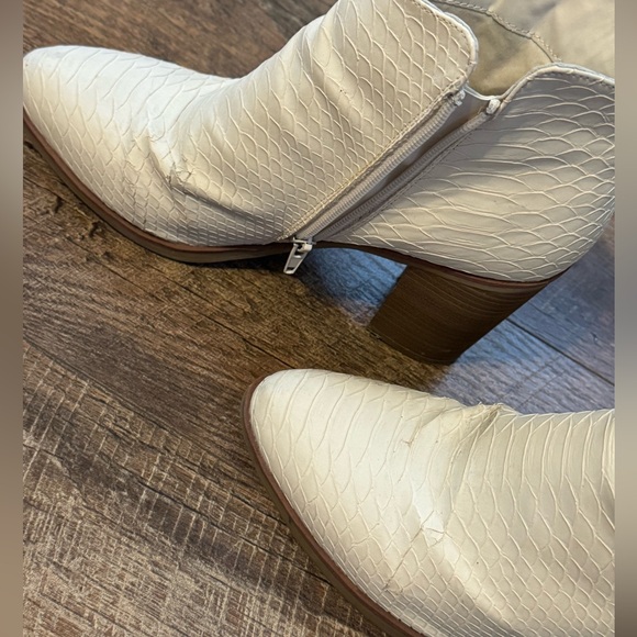 MIA White Snake Textured Ankle Boots - Picture 5 of 6